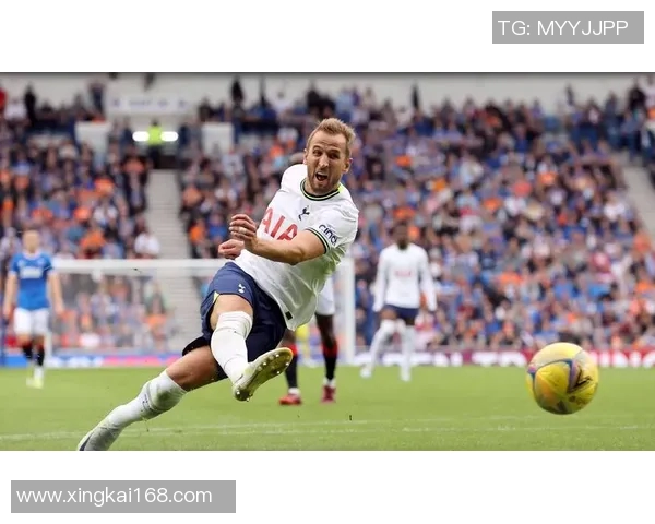 足球明星因眼部受伤急需治疗 赛季前景堪忧 足球明星因眼部受伤急需治疗 赛季前景堪忧